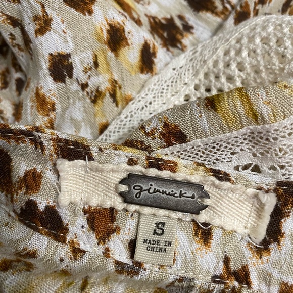 Gimmicks The Buckle Pieced Woven Lace Blouse Women’s size Small - Picture 16 of 16